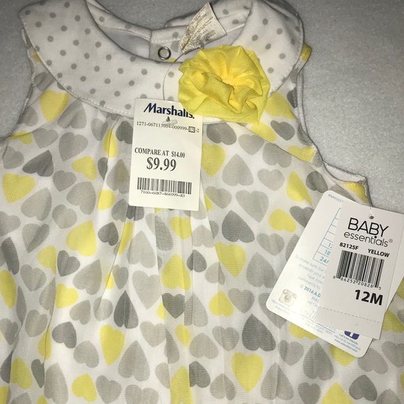 12 month clothes - Picture 2 of 2